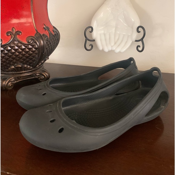 Crocs Kadee Flats Women’s Sz8 black Ballet Comfy Slip on - Picture 2 of 7